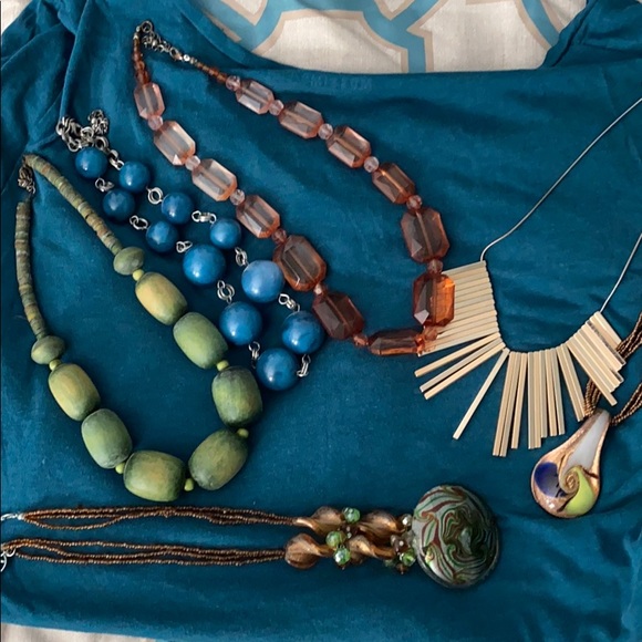 Jewelry - Necklace bundle